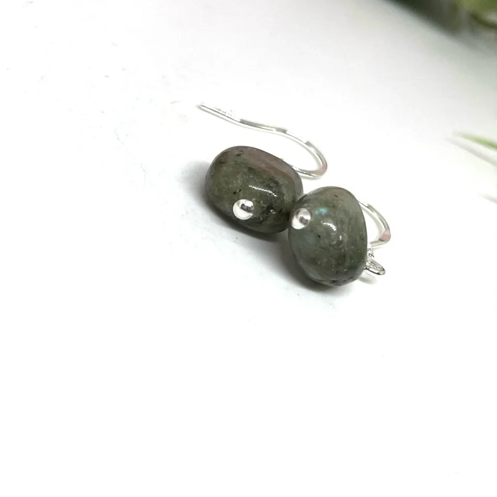 NEW⚜️925 Labradorite Gemstone Dangly Handmade Earrings
